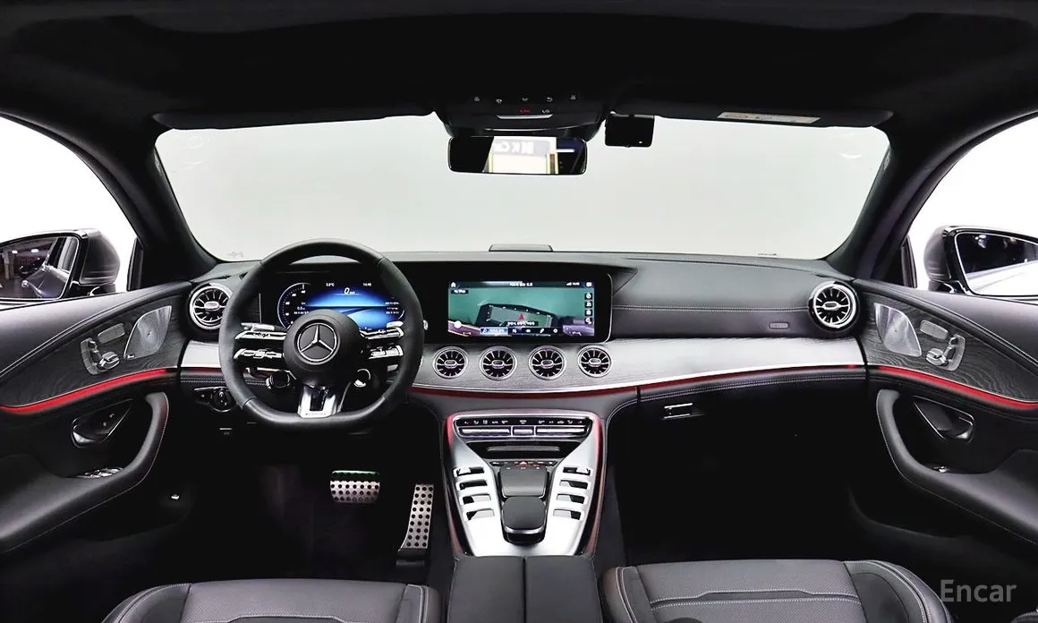 Фото 7 - Mercedes-Benz AMG GT