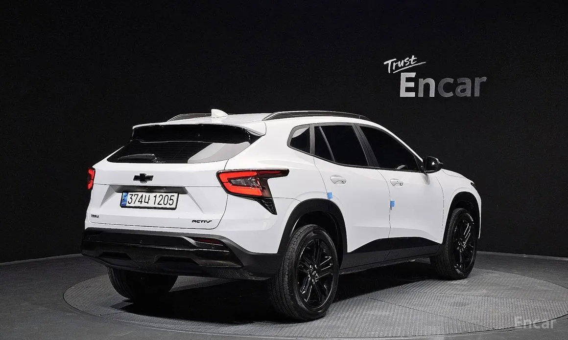 Фото 2 - Chevrolet Trax