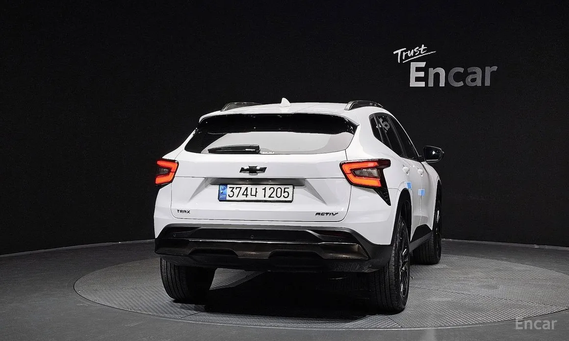 Фото 4 - Chevrolet Trax