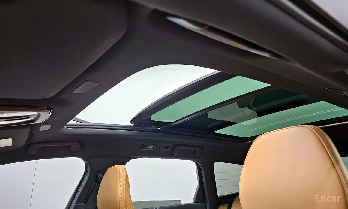 Фото 18 - Volvo V90