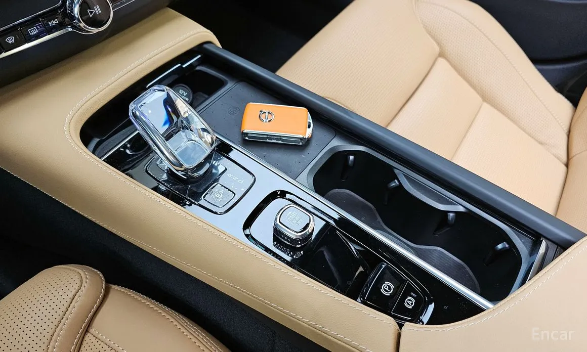 Фото 9 - Volvo V90