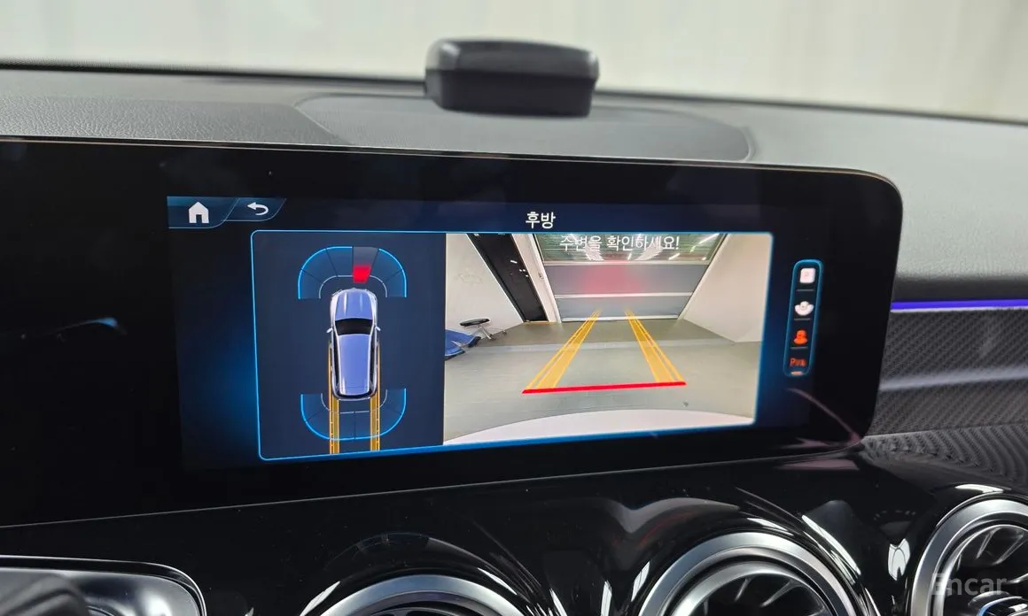 Фото 15 - Mercedes-Benz GLB-Class