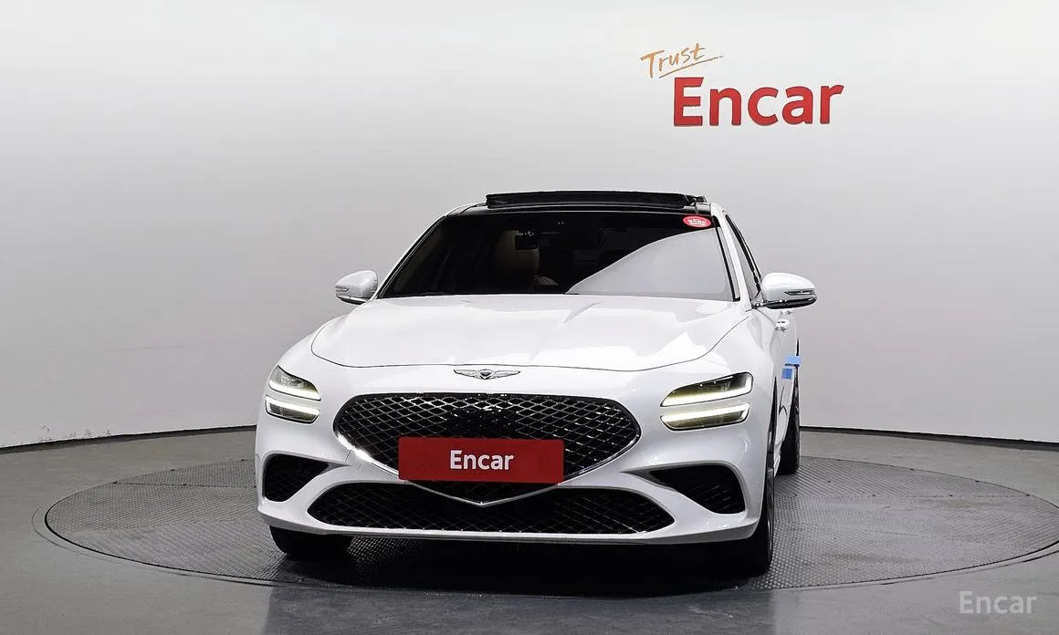 Photo 3 - Genesis G70