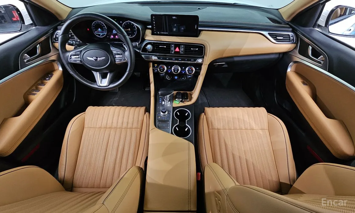 Photo 7 - Genesis G70