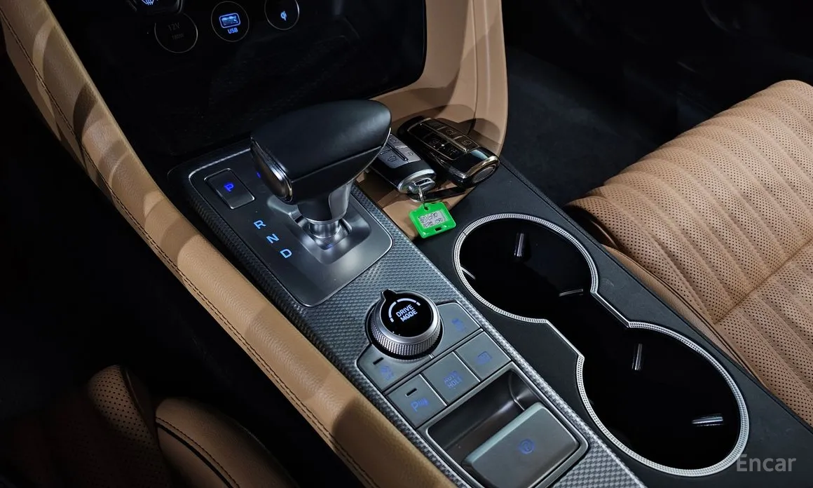 Photo 9 - Genesis G70