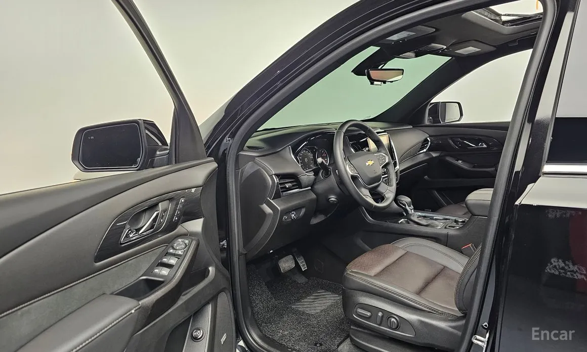 Фото 10 - Chevrolet Traverse