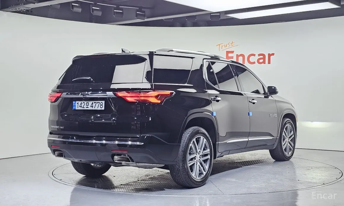 Фото 2 - Chevrolet Traverse