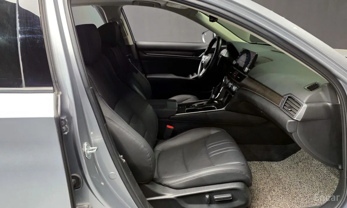 Фото 11 - Honda Accord