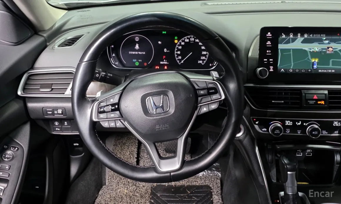 Фото 13 - Honda Accord