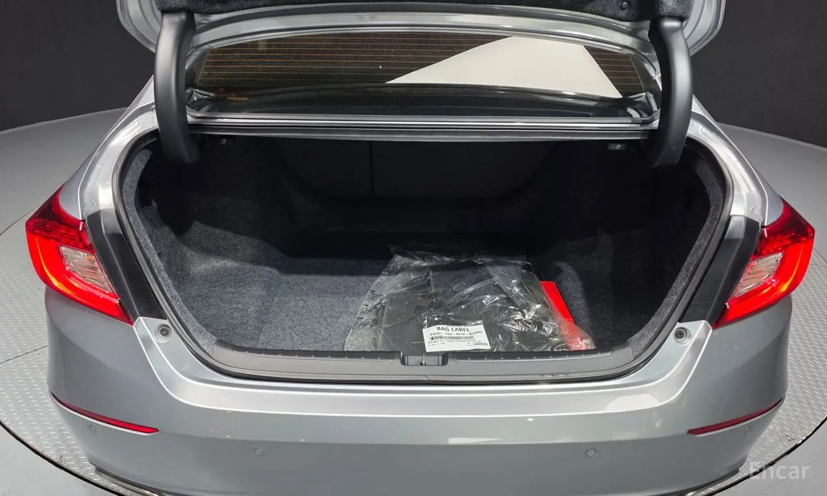 Фото 20 - Honda Accord