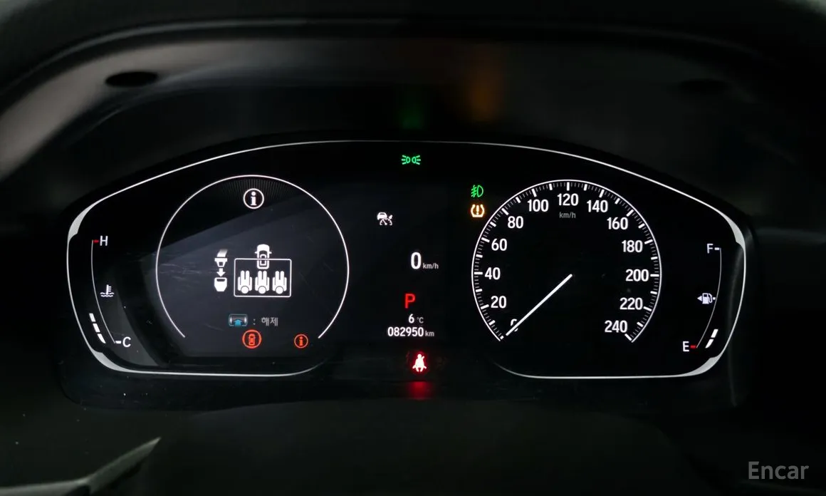 Фото 8 - Honda Accord