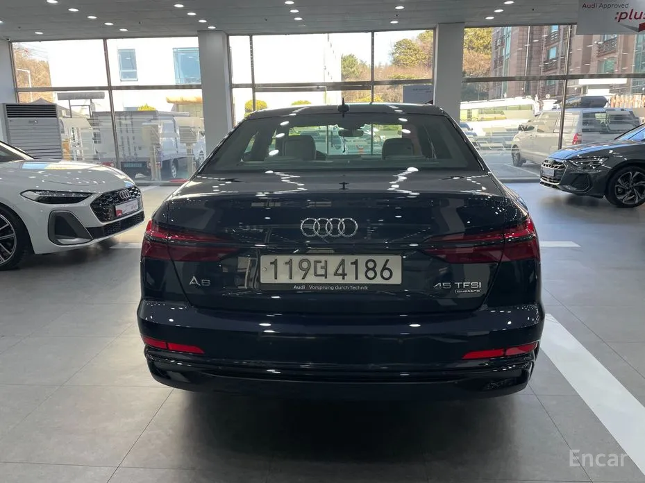 Фото 4 - Audi A6