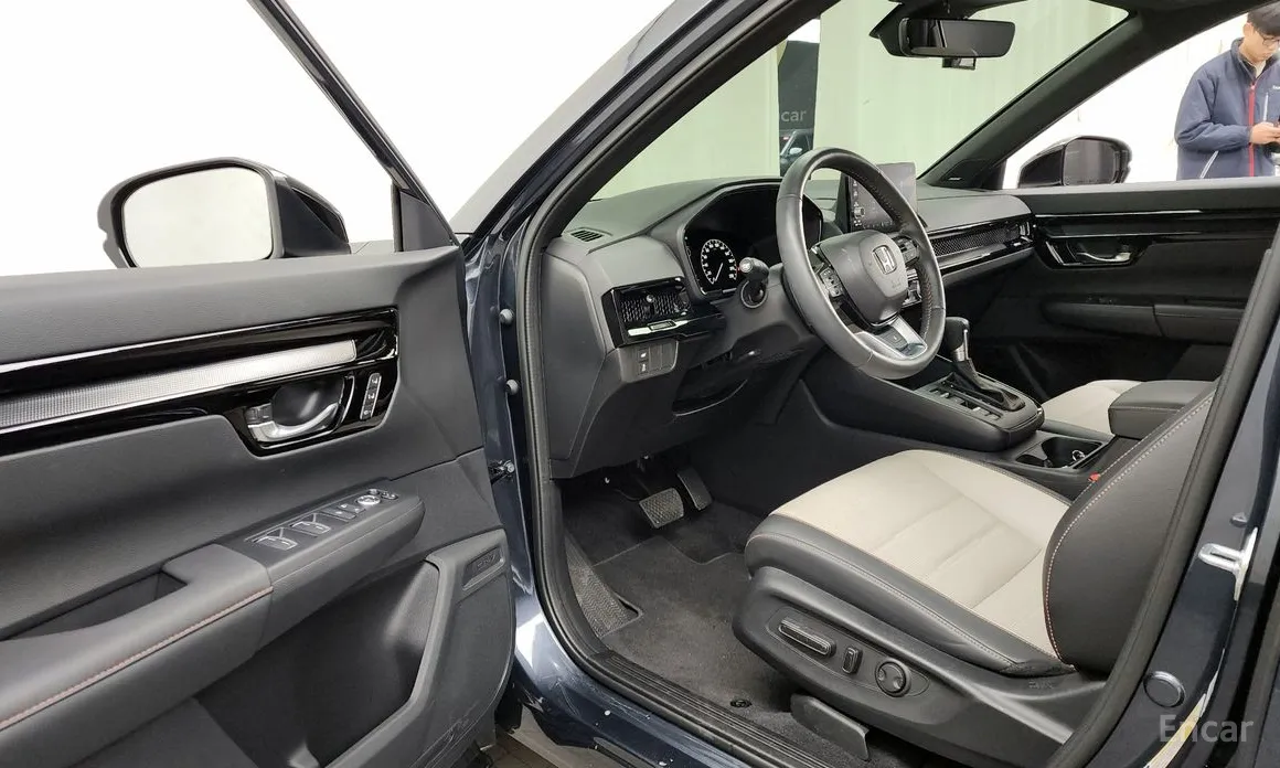 Фото 10 - Honda CR-V