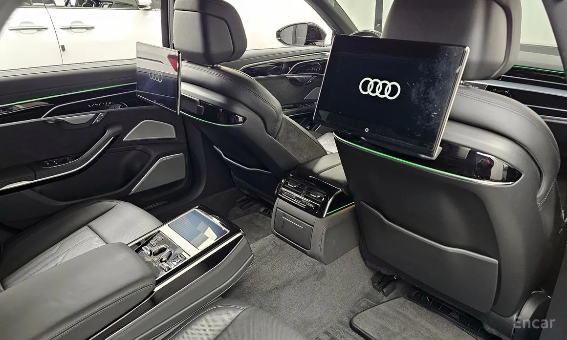 Фото 17 - Audi A8