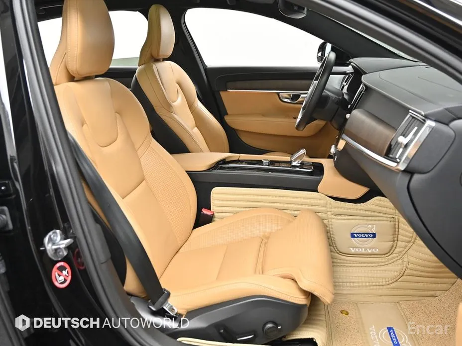 Фото 10 - Volvo S90