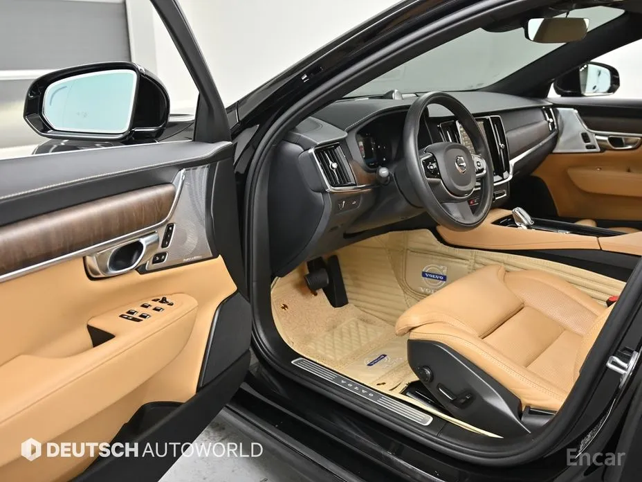 Фото 11 - Volvo S90