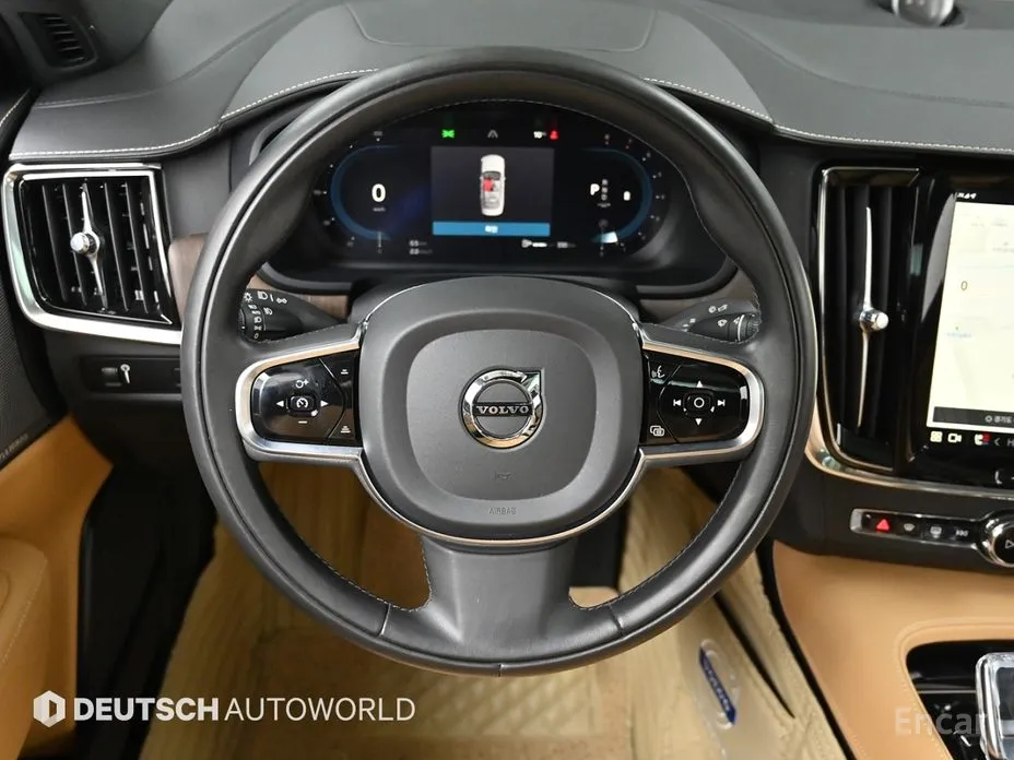 Фото 13 - Volvo S90