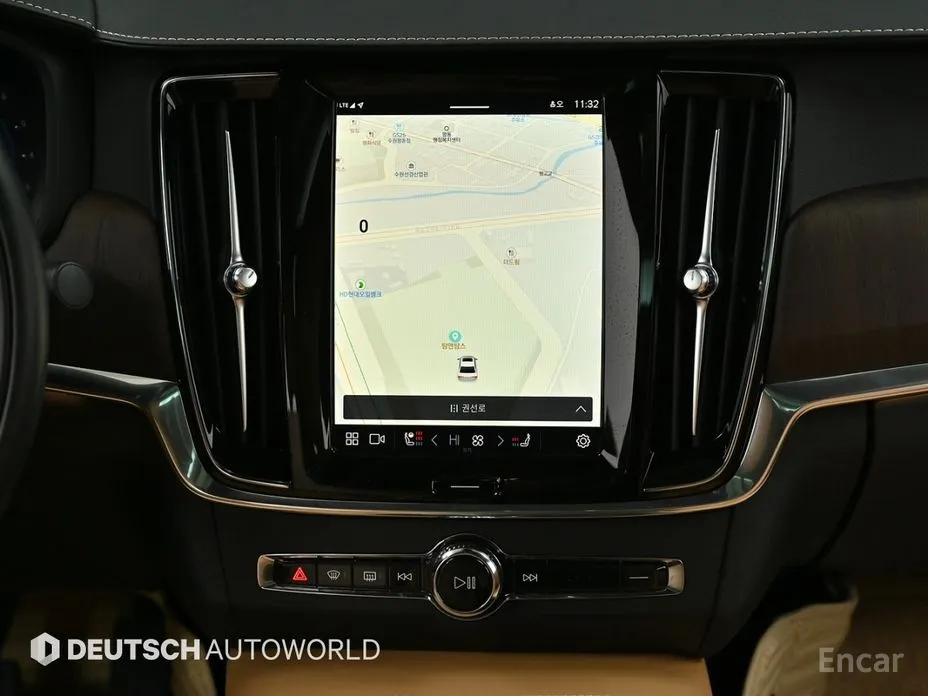 Фото 14 - Volvo S90