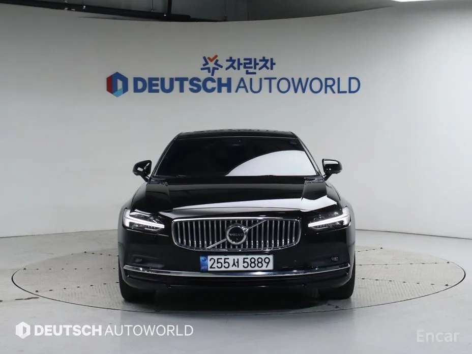 Фото 3 - Volvo S90