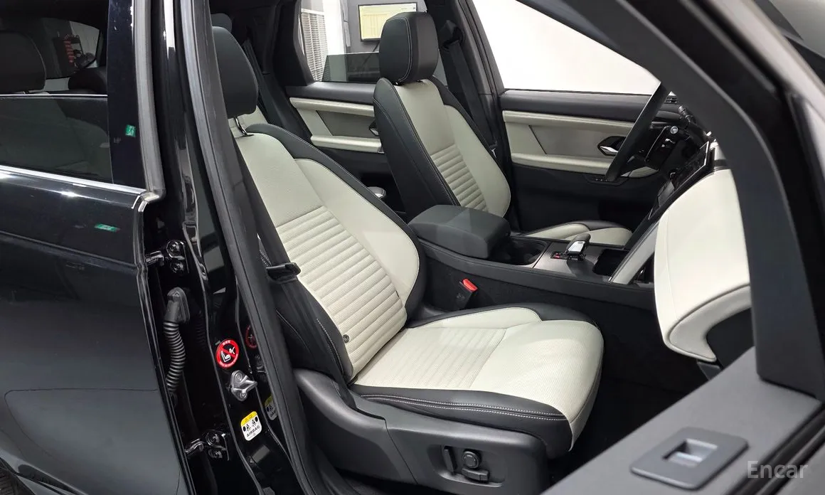 Фото 10 - Land Rover Discovery Sport