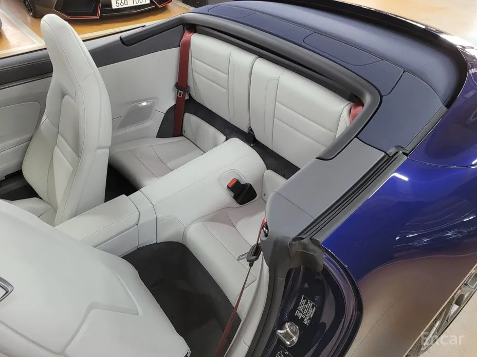 Фото 12 - Porsche 911