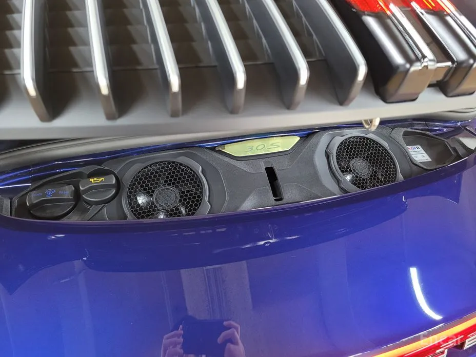 Фото 6 - Porsche 911