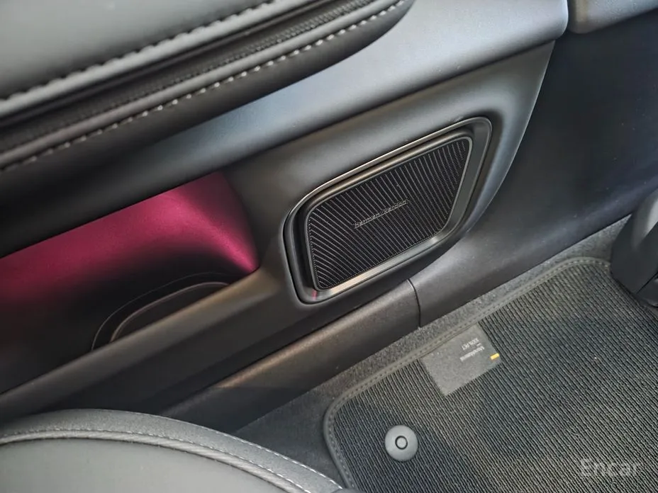 Фото 14 - Polestar 4