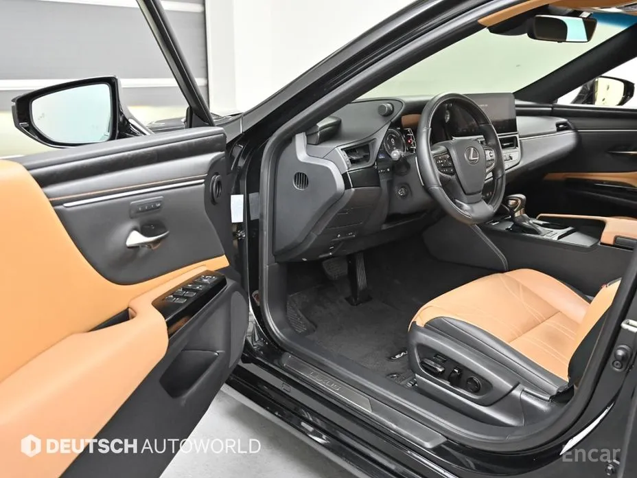 Фото 11 - Lexus ES