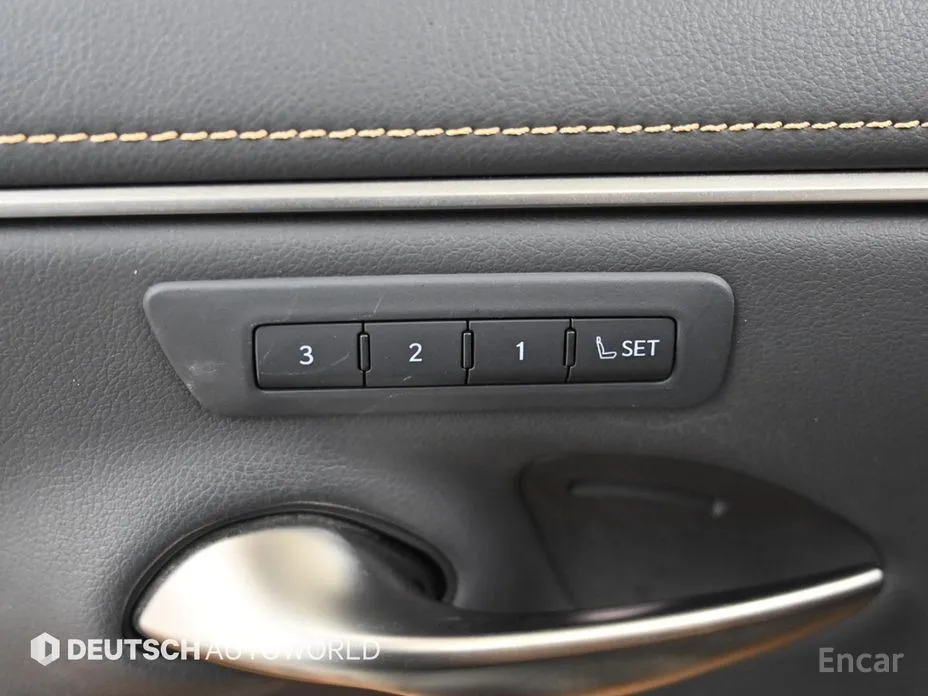 Фото 17 - Lexus ES