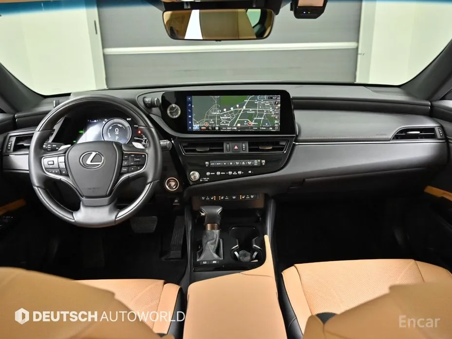 Фото 7 - Lexus ES