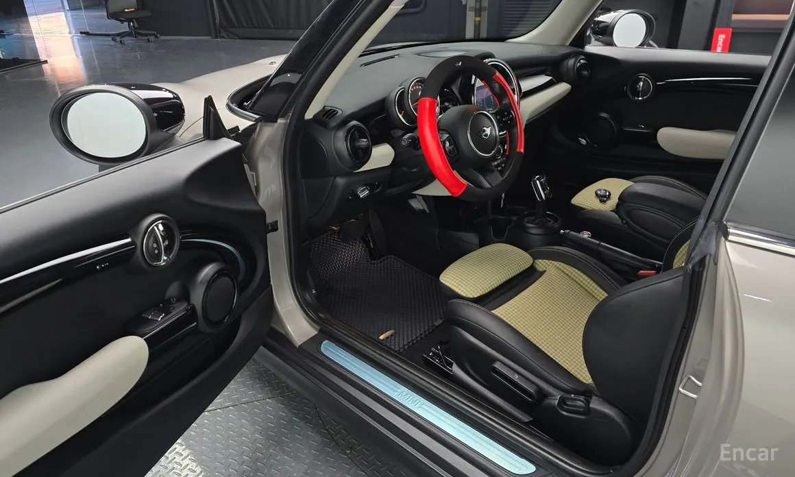 Фото 11 - Mini Cooper