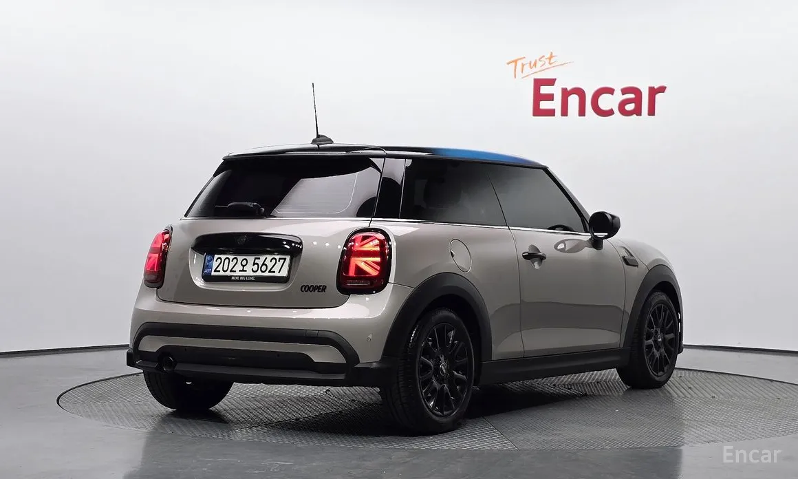 Фото 2 - Mini Cooper