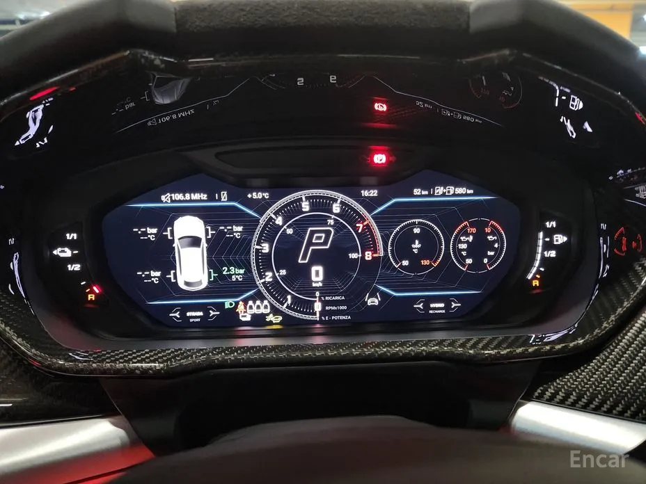 Фото 13 - Lamborghini Urus