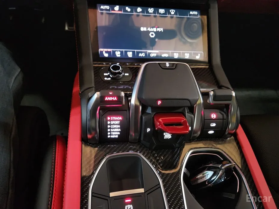 Фото 16 - Lamborghini Urus