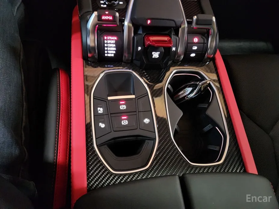 Фото 17 - Lamborghini Urus