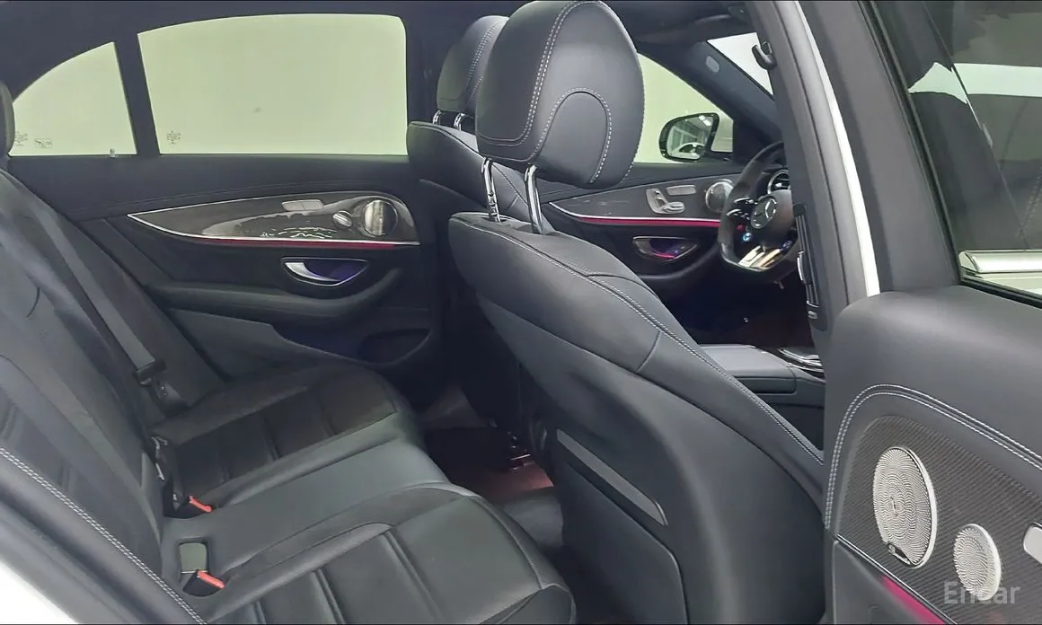 Фото 10 - Mercedes-Benz E-Class