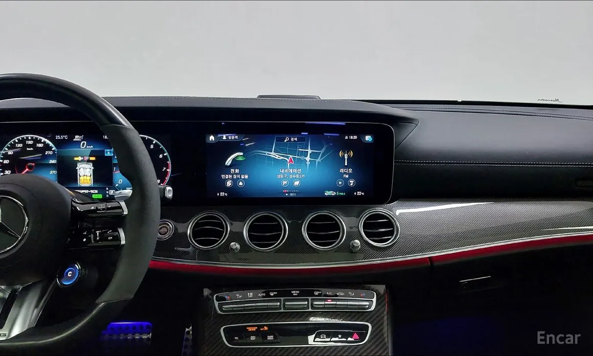 Фото 16 - Mercedes-Benz E-Class