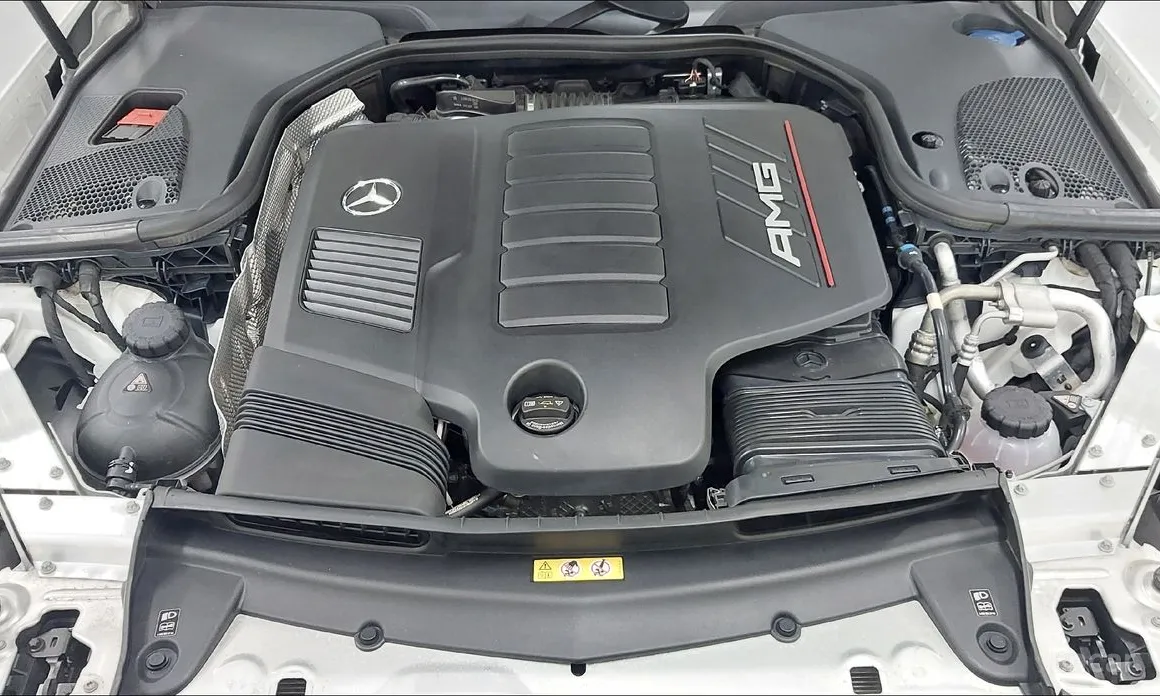 Фото 6 - Mercedes-Benz E-Class