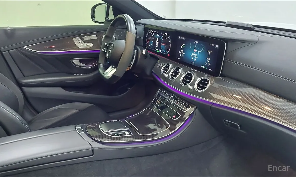 Фото 9 - Mercedes-Benz E-Class