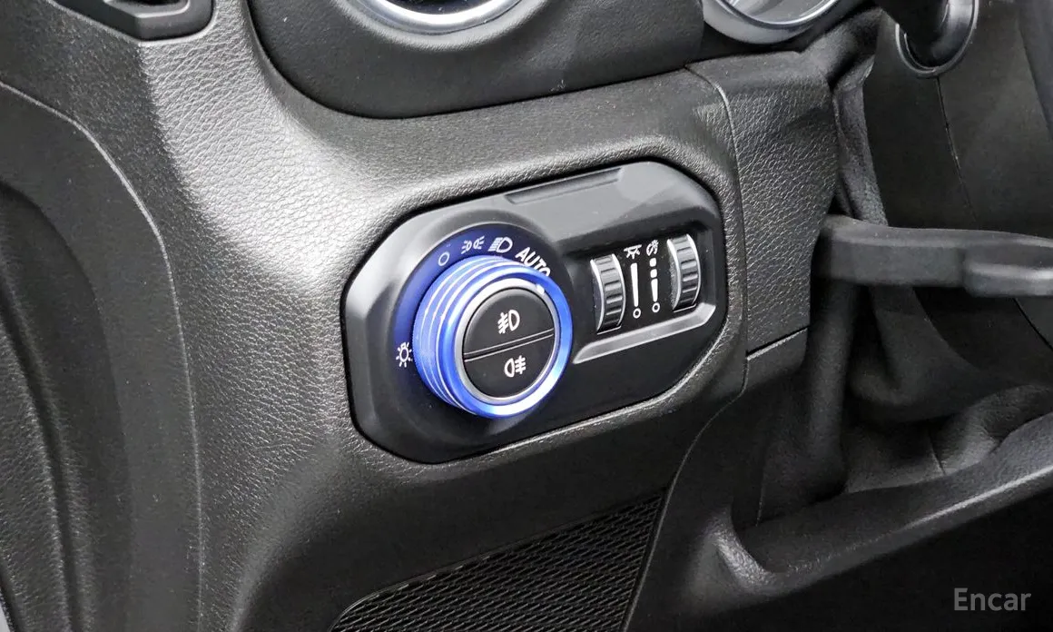 Фото 14 - Jeep Wrangler