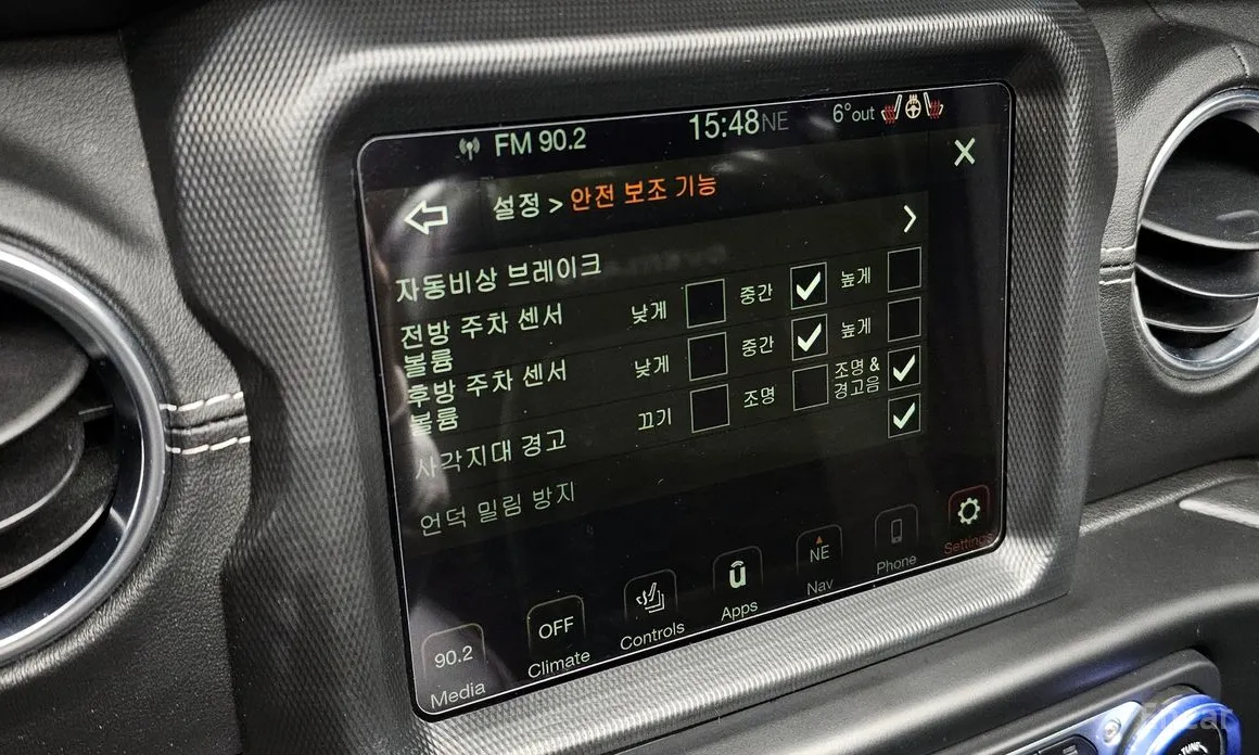 Фото 19 - Jeep Wrangler