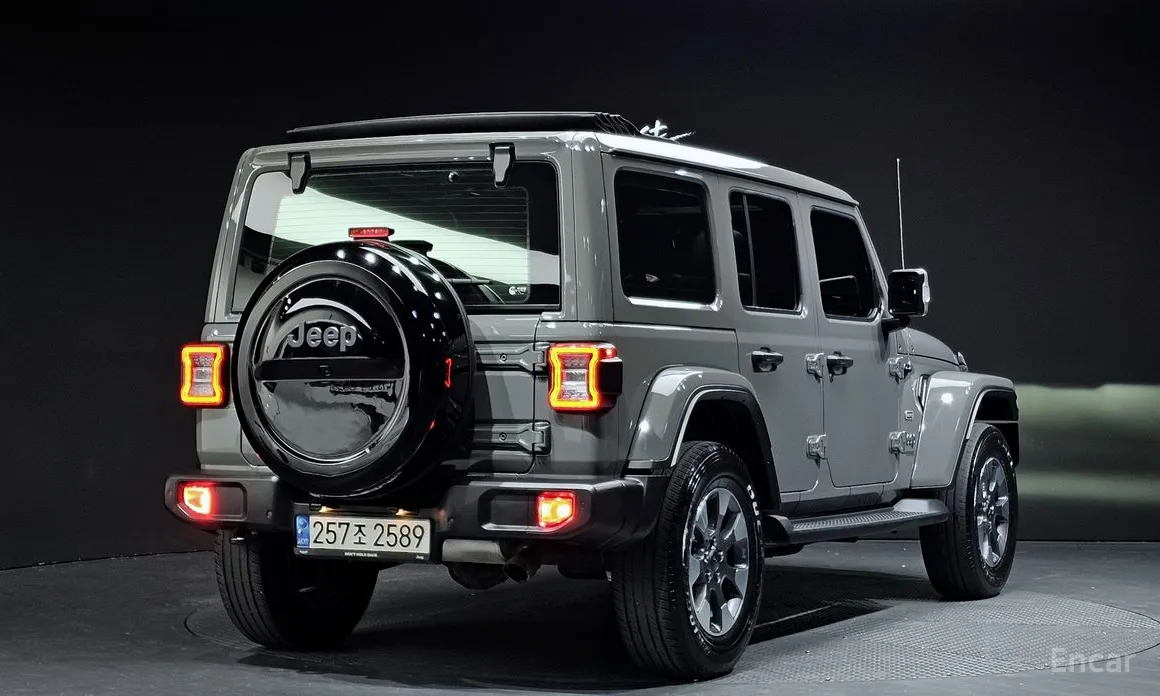 Фото 2 - Jeep Wrangler