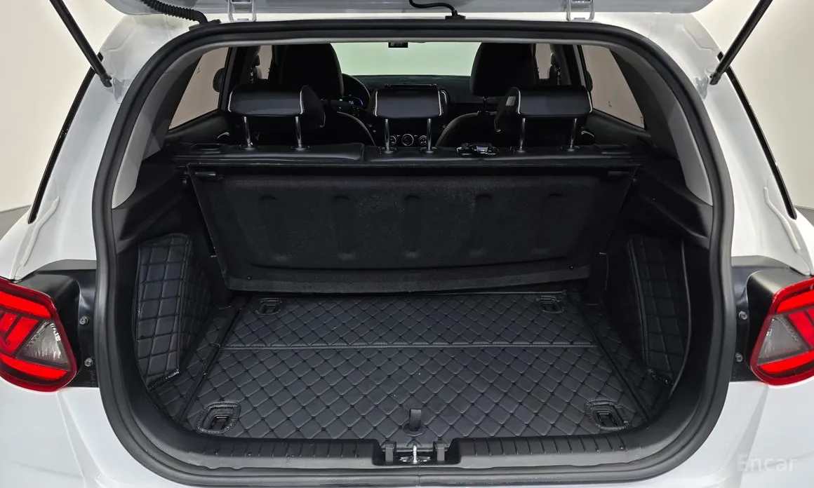 Фото 21 - Hyundai Venue