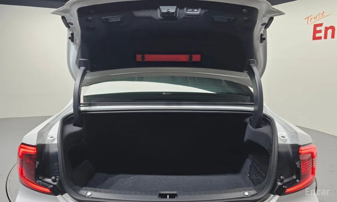 Фото 20 - Volvo S90