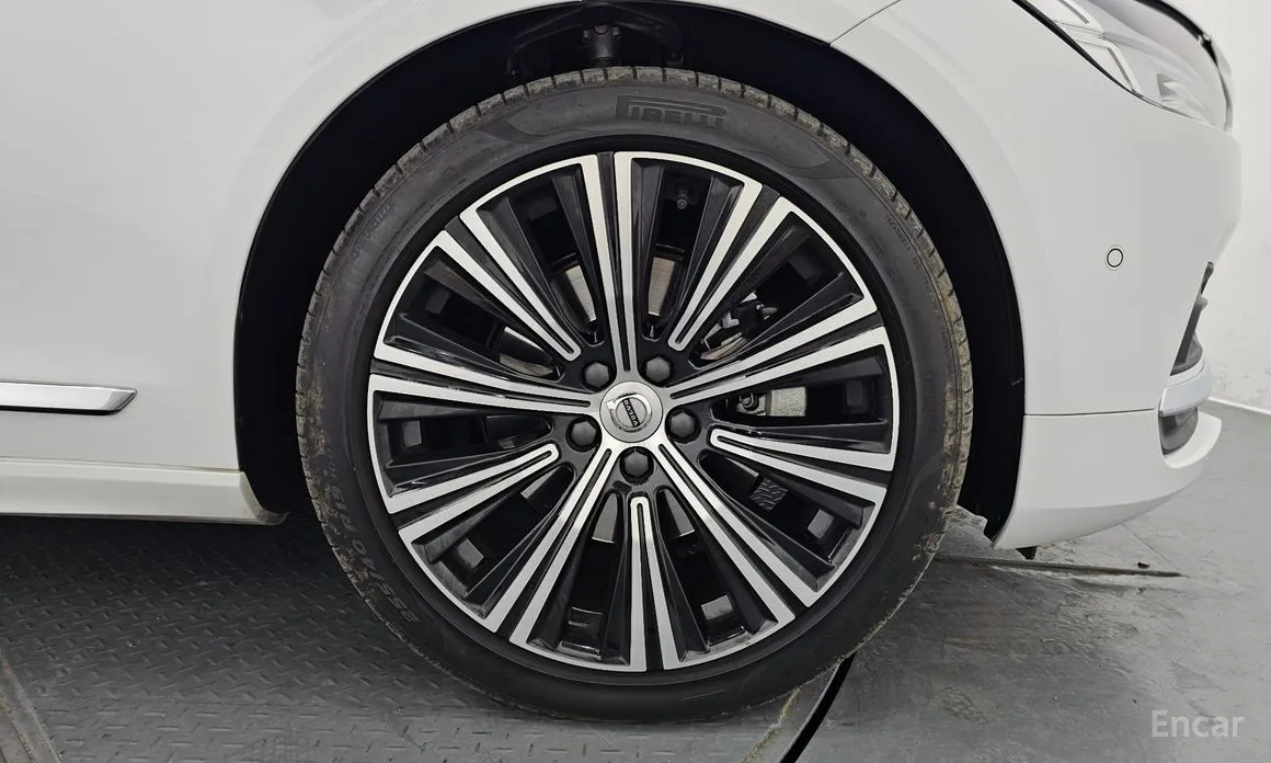 Фото 5 - Volvo S90