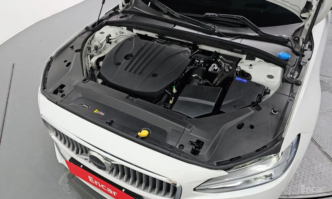 Фото 6 - Volvo S90