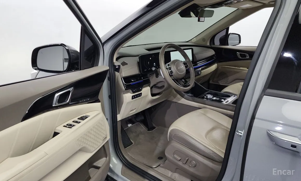 Фото 10 - Kia Carnival