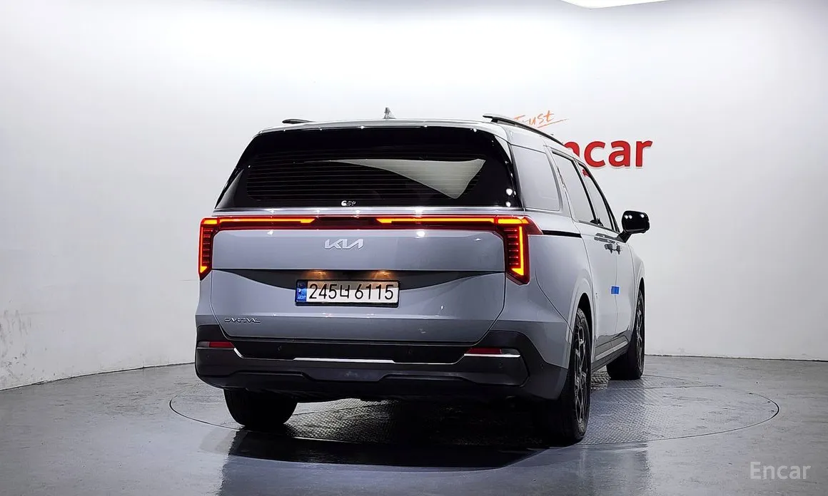 Фото 4 - Kia Carnival