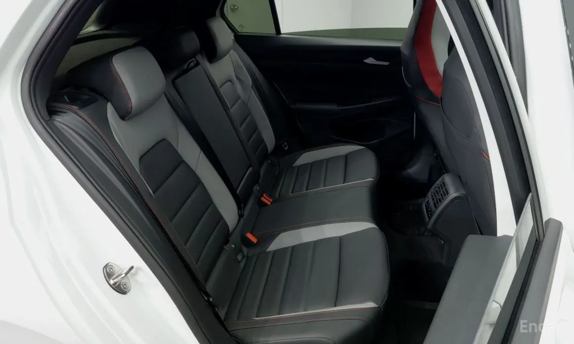 Фото 20 - Volkswagen Golf