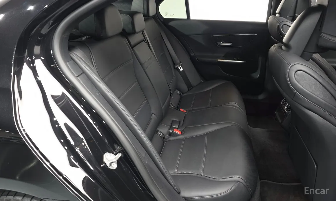 Фото 12 - Mercedes-Benz C-Class